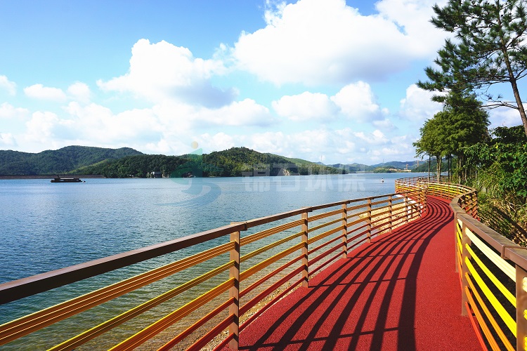 寧波鎮(zhèn)海區(qū)九龍湖棧道